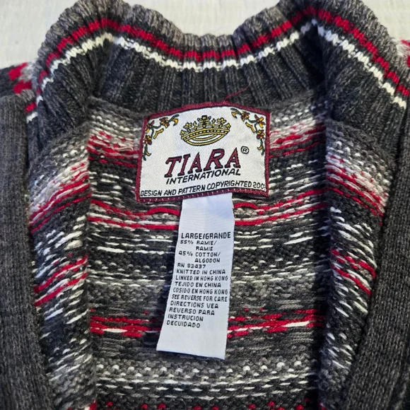 Women's Tiara International Charcoal Gray & Red Christmas Cardigan L - Picture 4 of 12